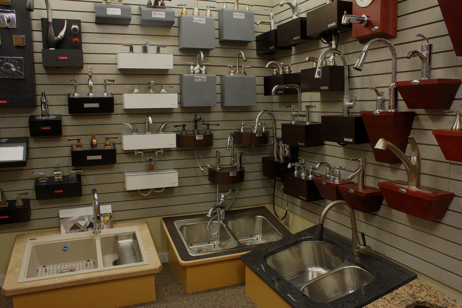 Gateway Kitchen Bath Centre_0102