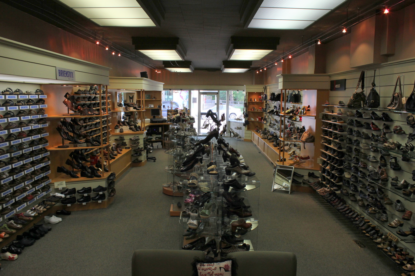 European Shoe Shop (Academy)