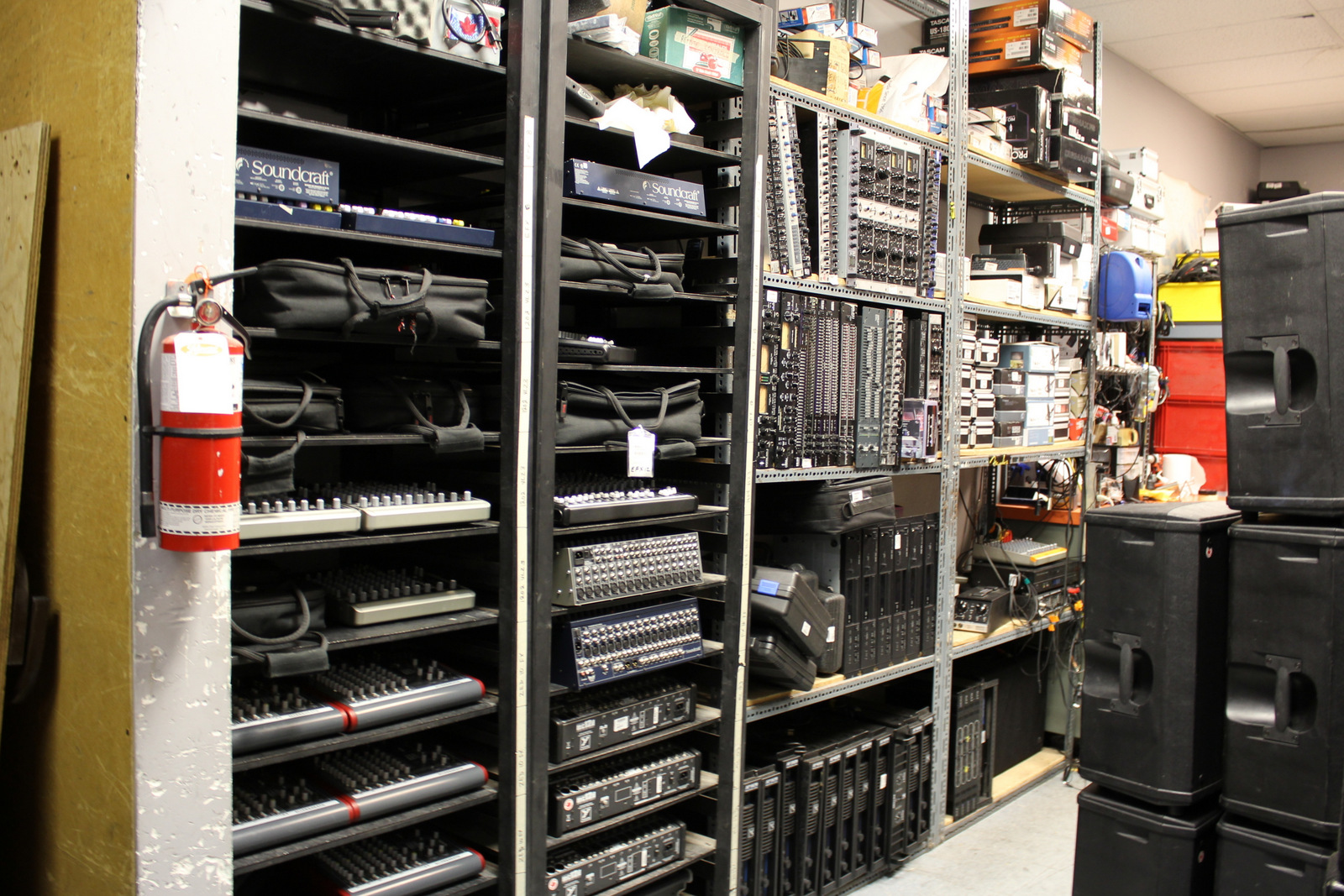 Long McQuade Winnipeg_0149